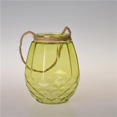 Üveg gyertyatartó fogantyúval